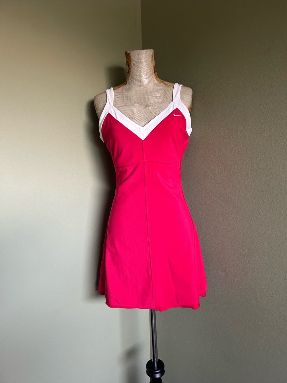 NWOT Nike Red Tennis Tank Dress with Beige Accents Sz S